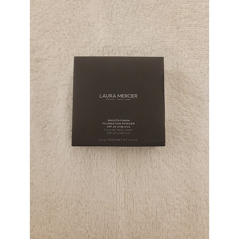 Laura Mercier Smooth Finish Foundation Powder Shade 5W1 14  0.3 oz